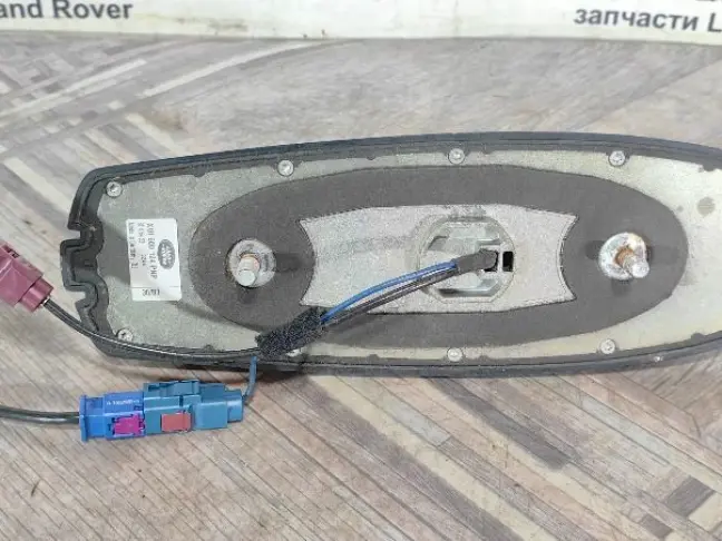 Антенна плавник на крышу Range Rover 3 L322 05+