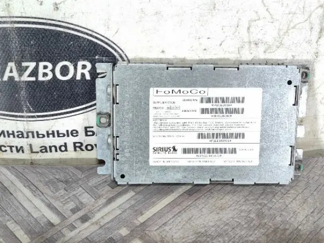 Блок радио  Land Rover Range Rover Sport 1 L320: фото #1
