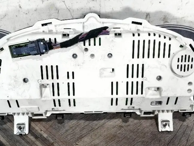 Панель приборов Land Rover Freelander 2 2.2 L359