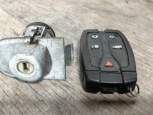 Блоки комплект Land Rover Freelander 2 2.2