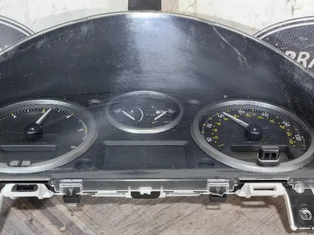 Панель приборов Land Rover Freelander 2 2.2 L359
