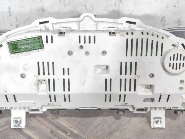 Панель приборов Land Rover Freelander 2 2.2 L359