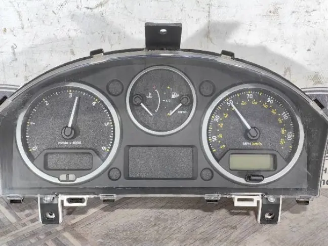 Панель приборов Land Rover Freelander 2 2.2 L359