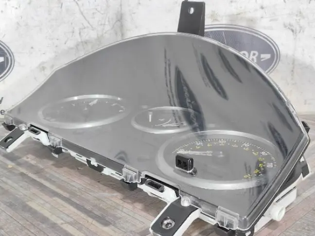 Панель приборов Land Rover Freelander 2 2.2 L359