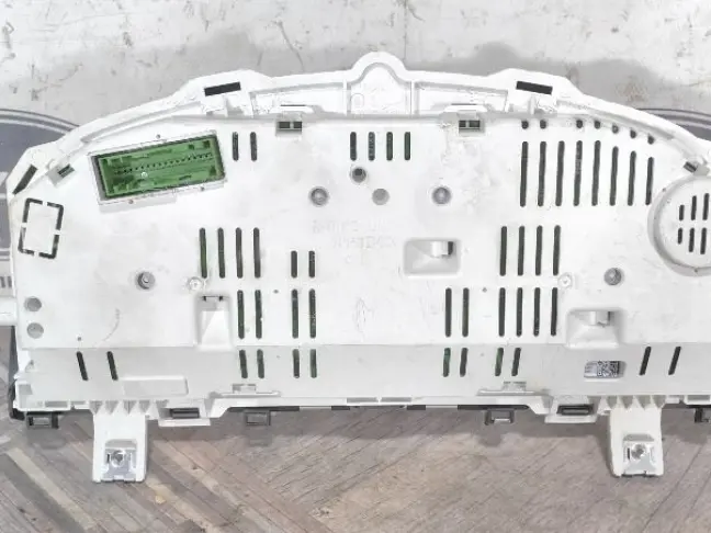 Панель приборов Land Rover Freelander 2 2.2 L359