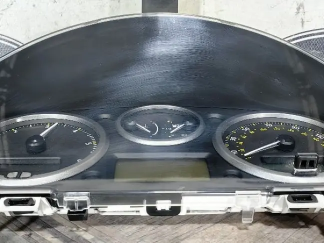 Панель приборов Land Rover Freelander 2 2.2 L359