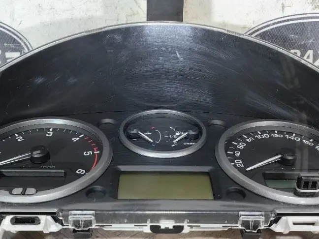 Панель приборов Land Rover Freelander 2 2.2 L359