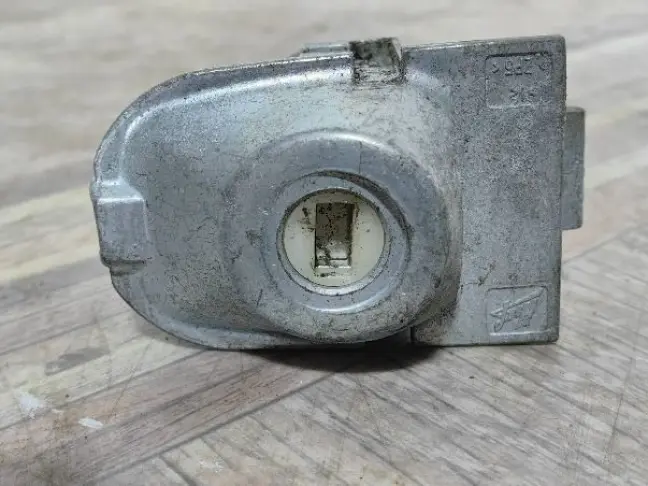 Ключ зажигания Land Rover Freelander 2 2.2