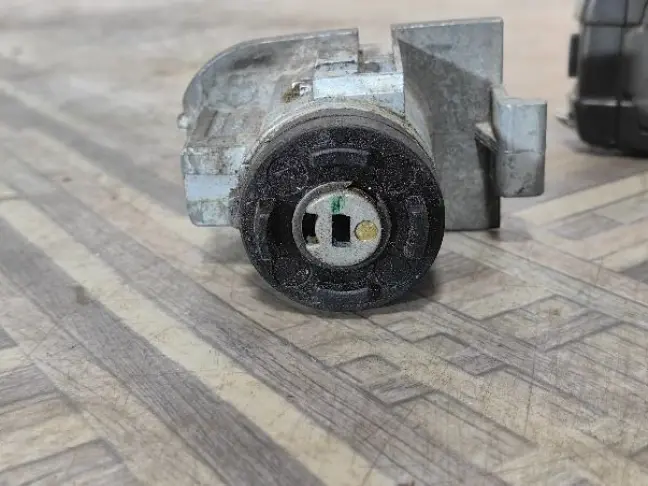 Ключ зажигания 2 шт Land Rover Freelander 2 2.2