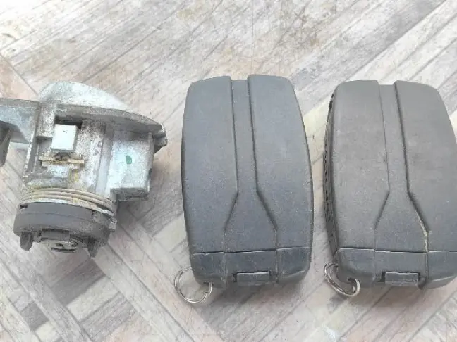 Ключ зажигания 2 шт Land Rover Freelander 2 2.2