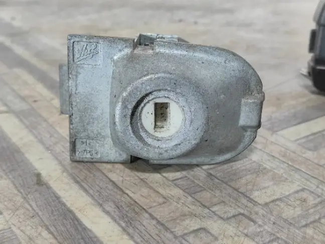 Ключ зажигания 2 шт Land Rover Freelander 2 2.2