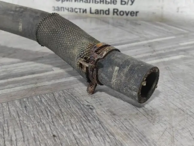 Патрубок охлаждения Range Rover Sport 4.4 448PN