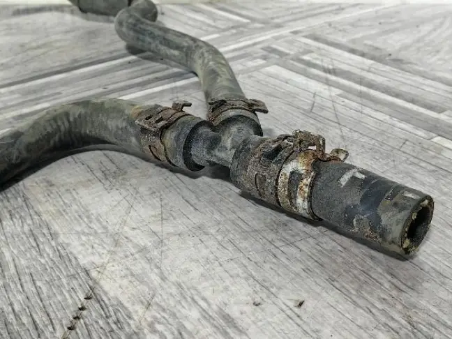 Патрубок радиатора верхний Range Rover 4.4 448PN