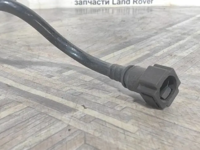 Трубка вакуумная Land Rover Discovery 3 4.4 L319
