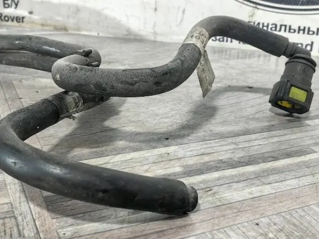 Трубка топливная Range Rover Sport L320 L322 3.6