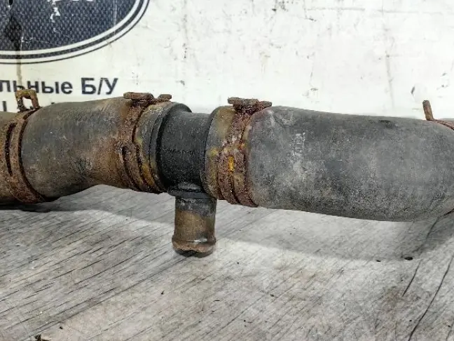 Патрубок радиатора  Range Rover Spor L320t 4.4