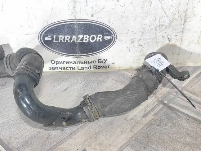Патрубок охлаждения от блока Range Rover Sport 3.0