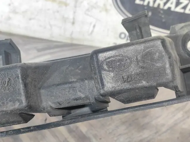 Кронштейн бампера левый Range Rover L320 05-09