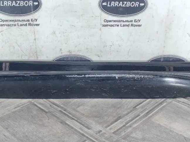 Молдинг передний правый  Range Rover Sport L320