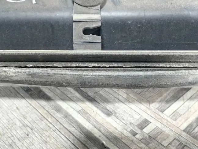 Молдинг передний левый  Range Rover Sport L320