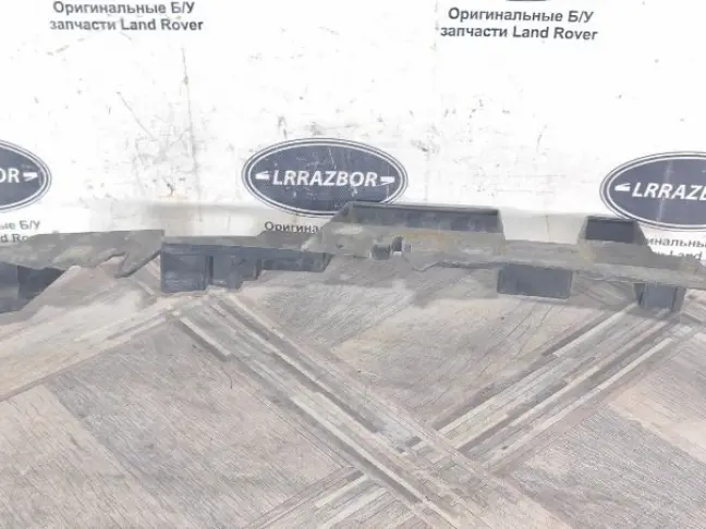 Кронштейн бампера левый Range Rover Sport L320