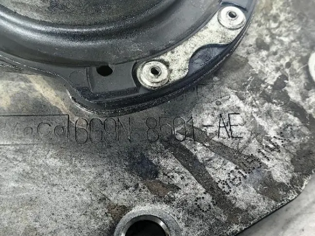 Помпа охлаждения Land Rover Freelander 2 3.2