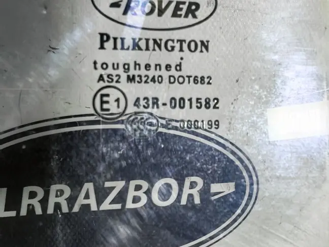 Стекло двери зад правое Land Rover Freelander 2