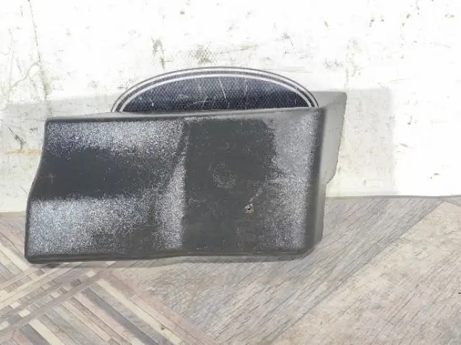 Молдинг крыла левый Land Rover Freelander 2 2.2