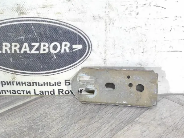 Кронштейн крыла Land Rover Freelander 2