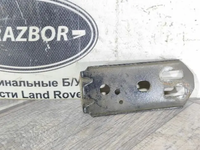 Кронштейн крыла Land Rover Freelander 2