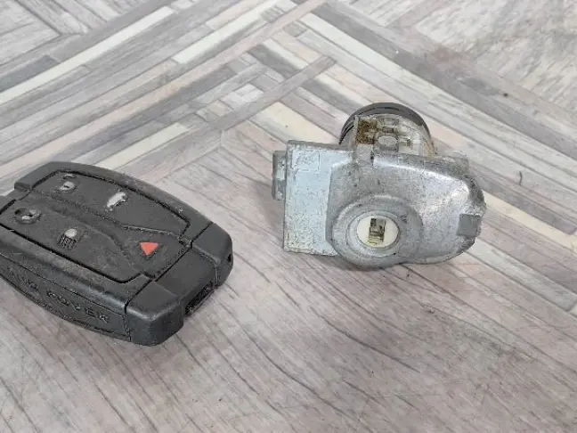 Ключ зажигания Land Rover Freelander 2 2.2