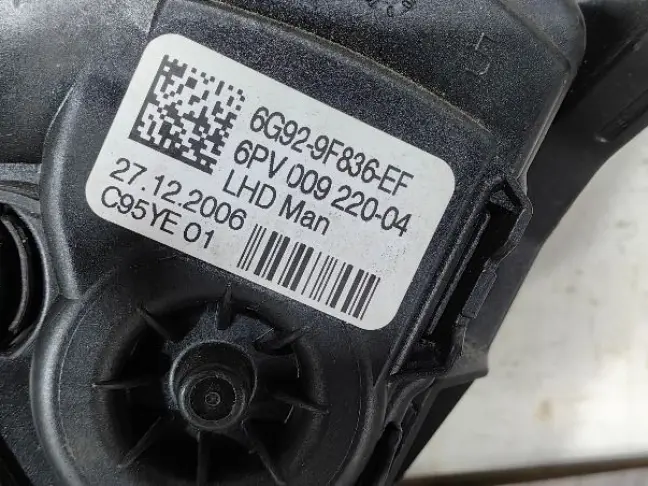 Педаль газа Land Rover Freelander 2 2.2 L359