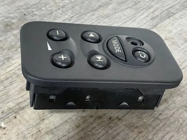 Блок управления  Land Rover Freelander 2 2.2 L359