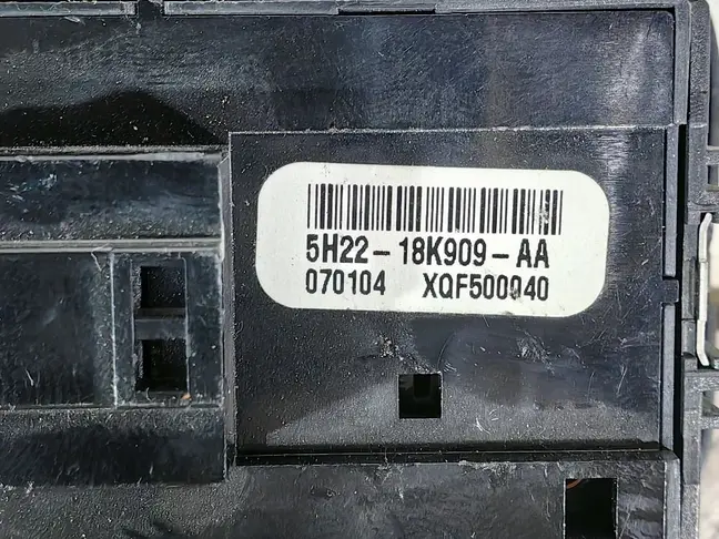 Блок управления  Land Rover Freelander 2 2.2 L359