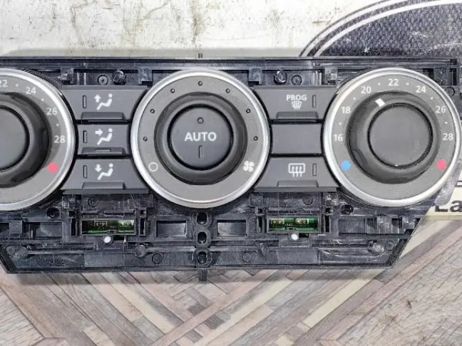 Блок управления климатом Land Rover Freelander 2