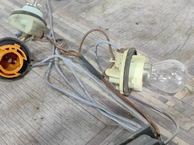 Проводка фонаря Land Rover Freelander 2 2.2