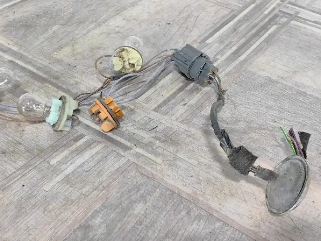 Проводка фонаря Land Rover Freelander 2 2.2