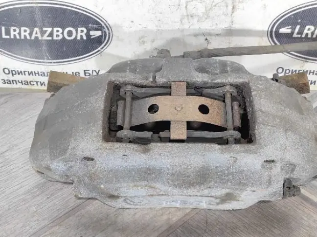 Суппорт правый передний Range Rover 3 L322 4 порш