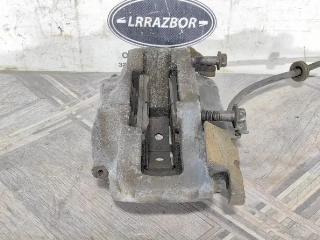 Суппорт правый передний Range Rover 3 L322 4 порш