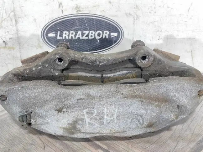 Суппорт правый передний Range Rover 3 L322 4 порш