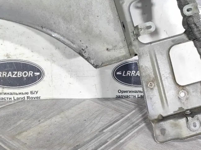Крыло переднее правое Range Rover 3 L322 05-12