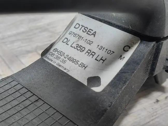 Ручка задняя левая Land Rover Freelander 2 L359