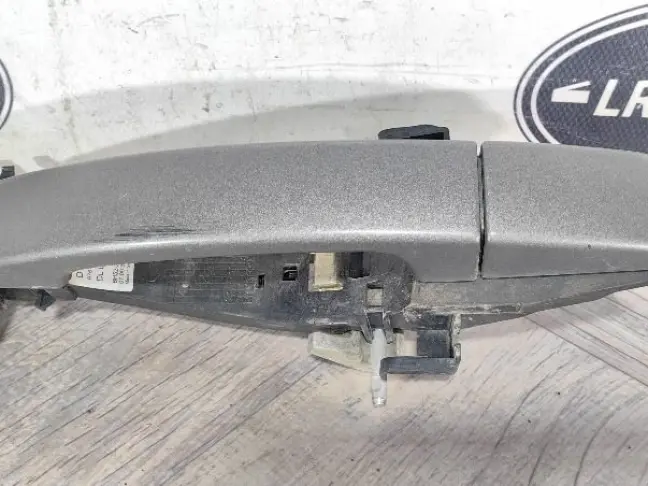 Ручка задняя левая Land Rover Freelander 2 L359