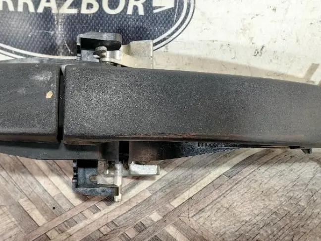 Ручка передняя правая Land Rover Freelander 2 L359