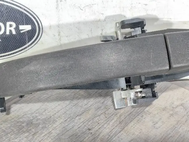 Ручка передняя правая Land Rover Freelander 2 L359
