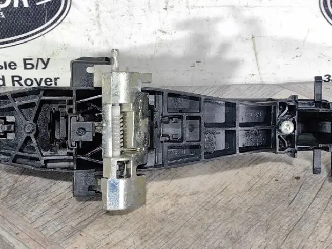 Ручка передняя правая Land Rover Freelander 2 L359