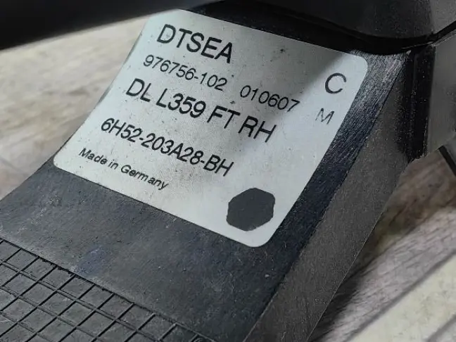 Ручка передняя правая Land Rover Freelander 2 L359