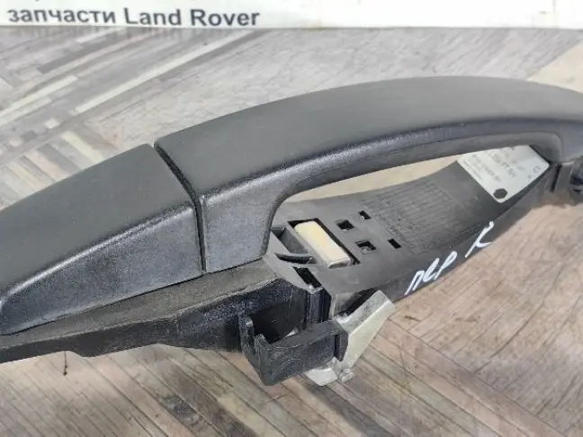 Ручка передняя правая Land Rover Freelander 2 L359