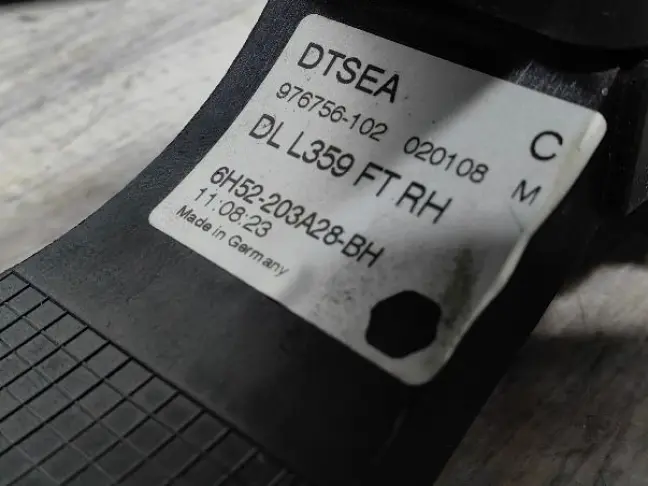 Ручка передняя правая Land Rover Freelander 2 L359