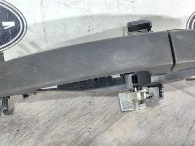 Ручка задняя правая Land Rover Freelander 2 L359